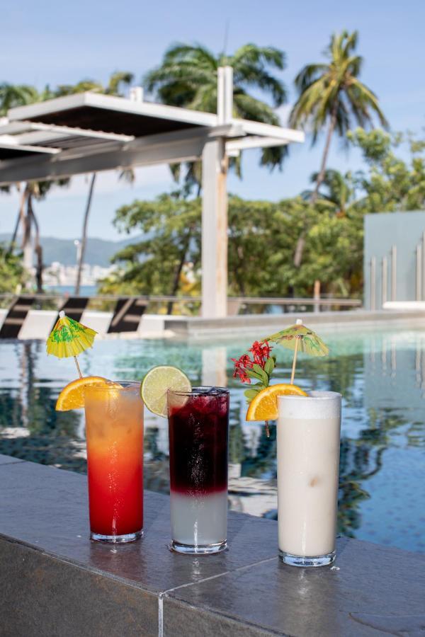 Ramada By Wyndham Acapulco Hotel & Suites Esterno foto