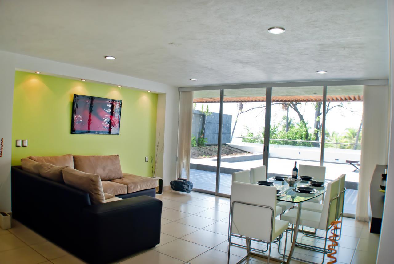 Ramada By Wyndham Acapulco Hotel & Suites Esterno foto