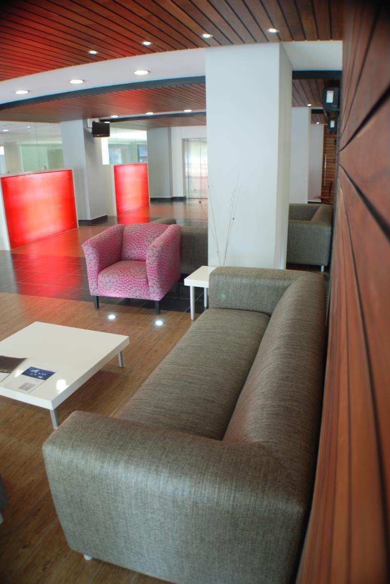 Ramada By Wyndham Acapulco Hotel & Suites Esterno foto