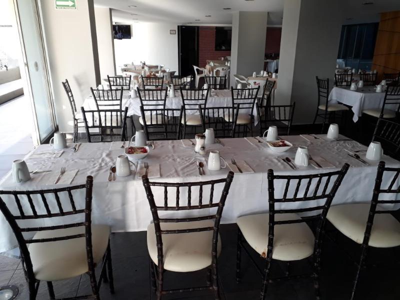 Ramada By Wyndham Acapulco Hotel & Suites Esterno foto